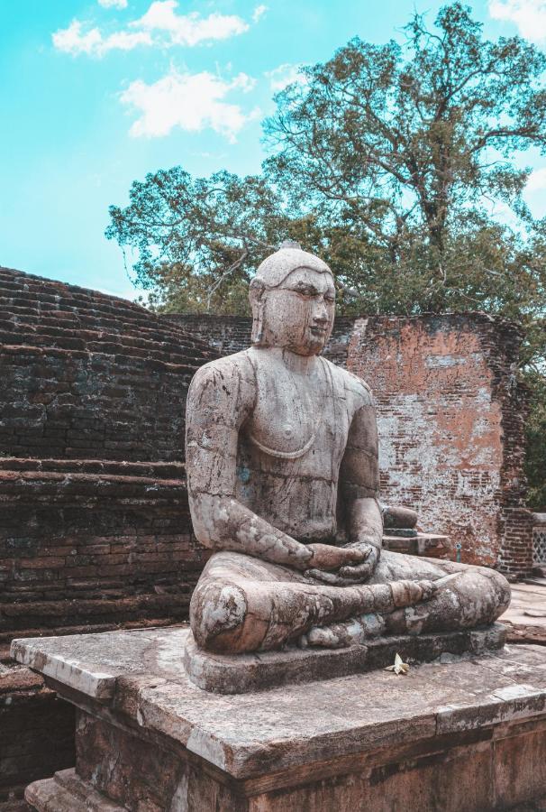 Lakmal Homestay ,10 Minutes To Sigiriya Rock エクステリア 写真