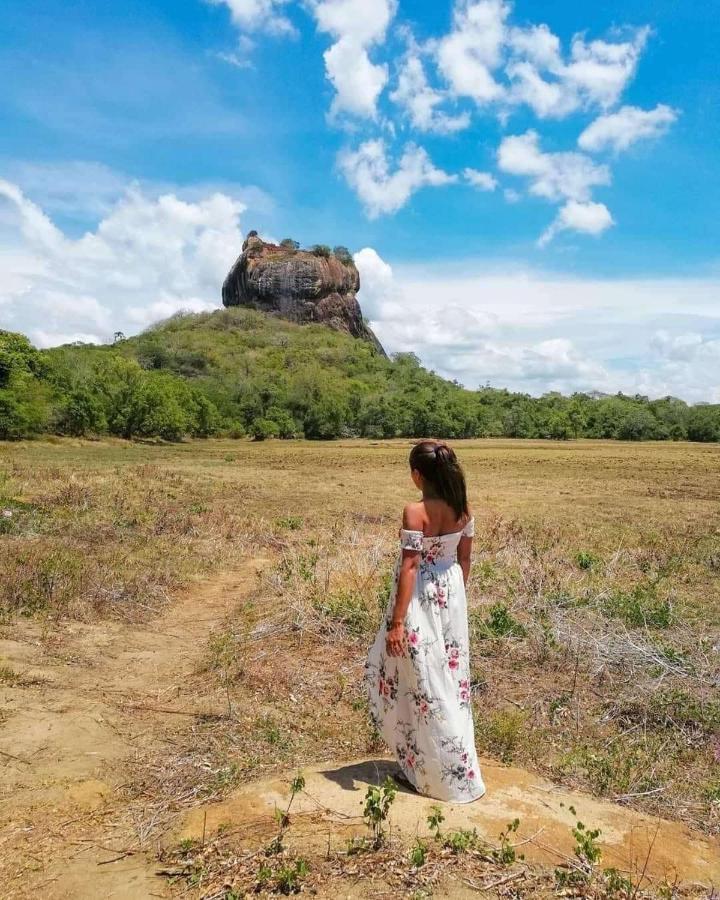 Lakmal Homestay ,10 Minutes To Sigiriya Rock エクステリア 写真