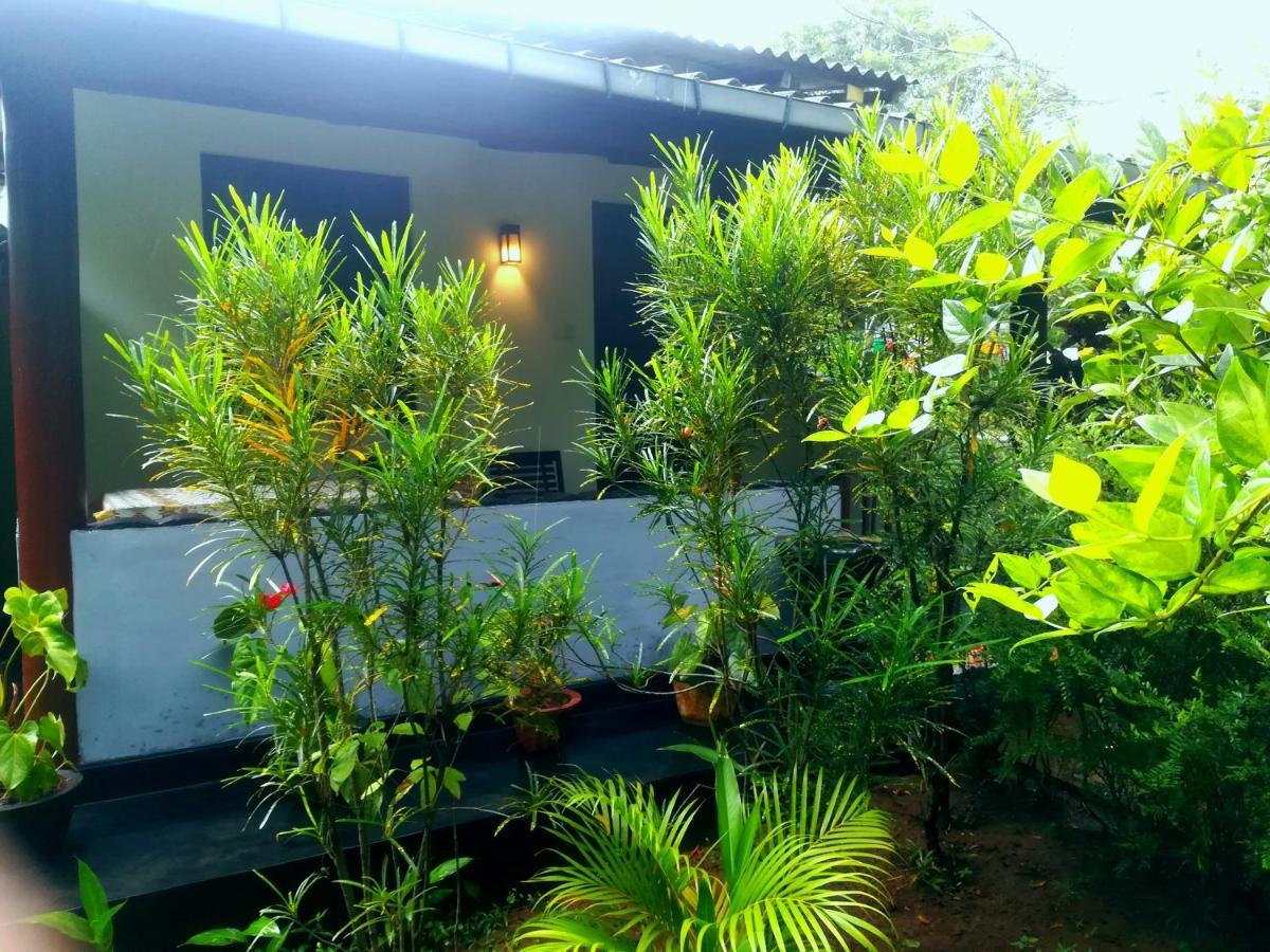 Lakmal Homestay ,10 Minutes To Sigiriya Rock エクステリア 写真