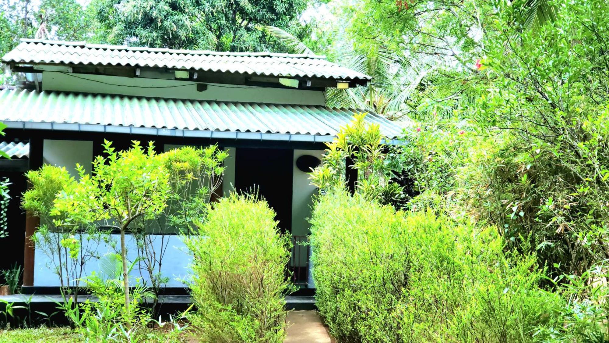 Lakmal Homestay ,10 Minutes To Sigiriya Rock エクステリア 写真